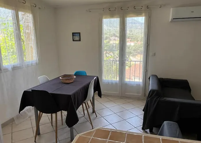 Maison De Charme A Avec Terrasse Et Jardin *